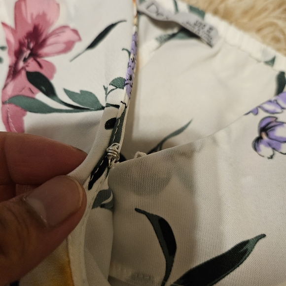 Dex White Floral Faux Wrap Dress - Picture 4 of 8